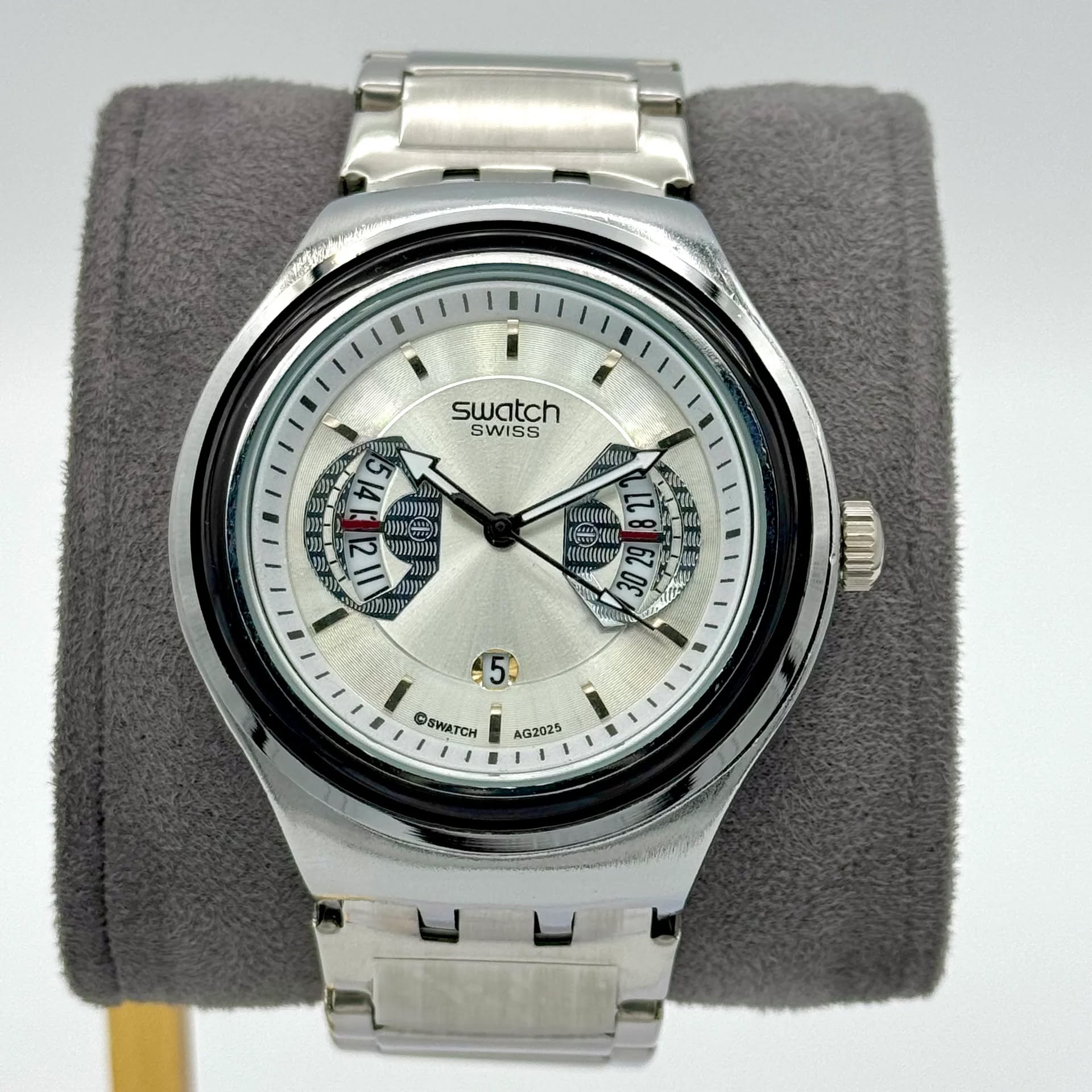 Montre Homme Swatch Irony Chrono Cadran Argent - YVS488G