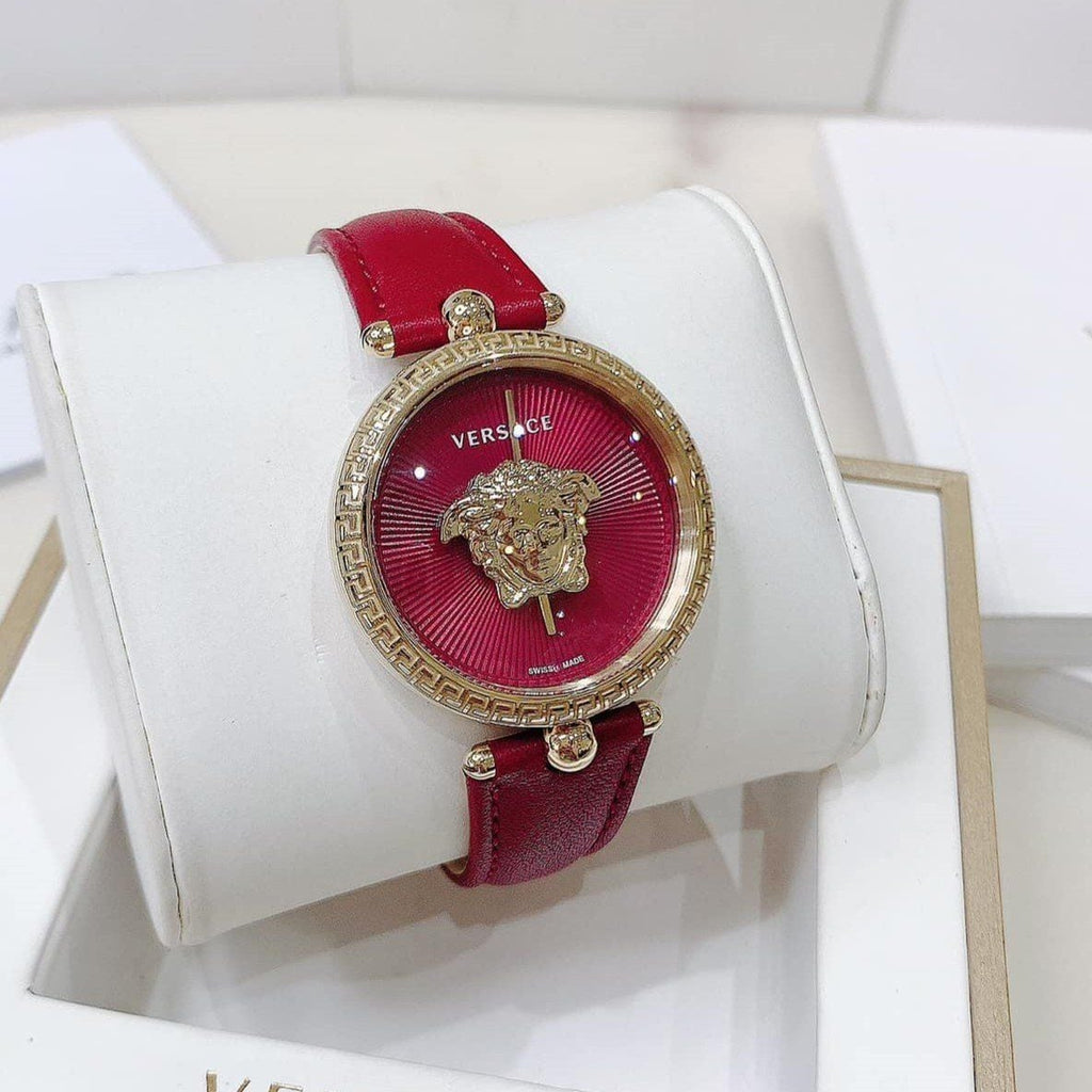 Versace Palazzo Empire Red – L’Expression Ultime du Luxe Italien