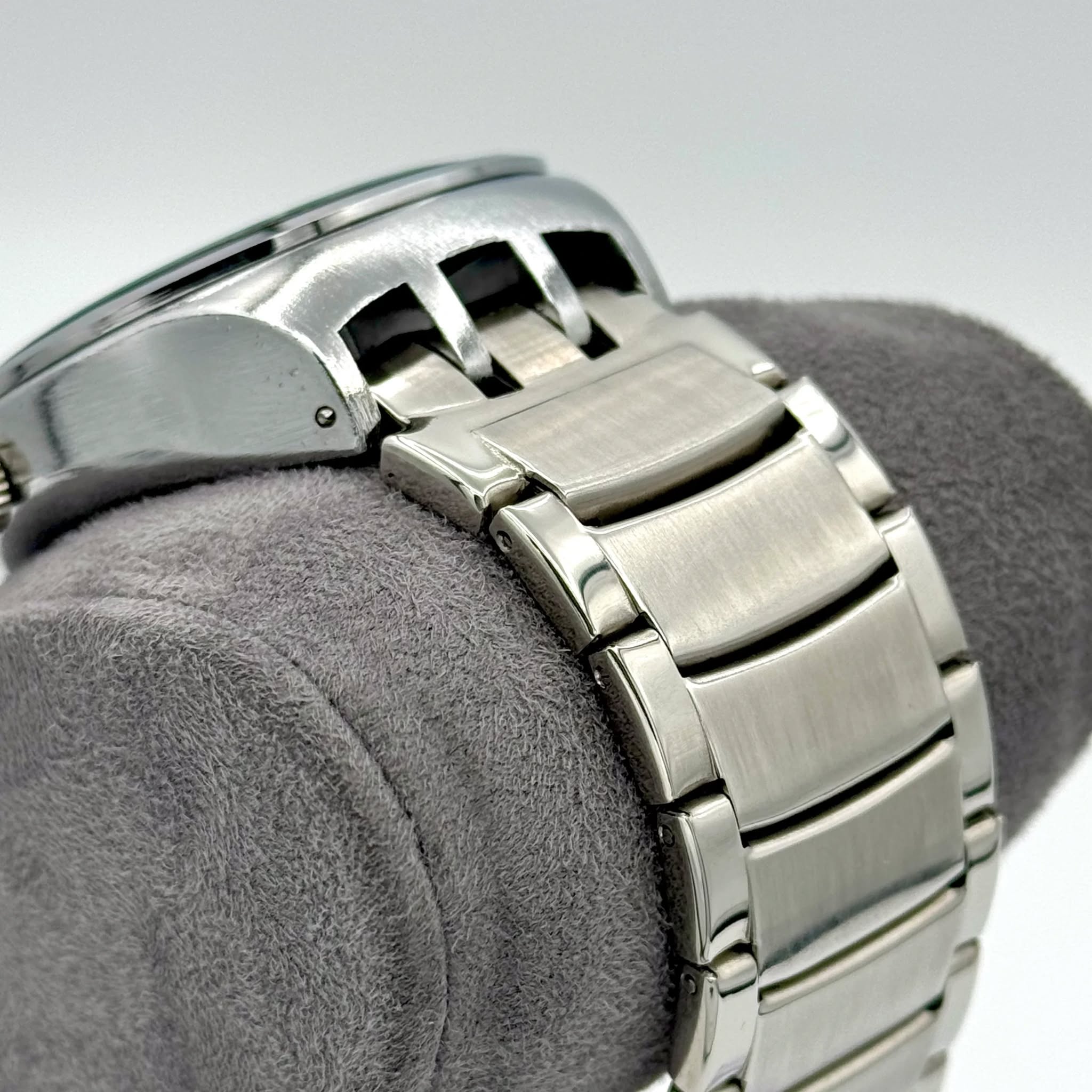 Montre Homme Swatch Irony Chrono Cadran Argent - YVS488G