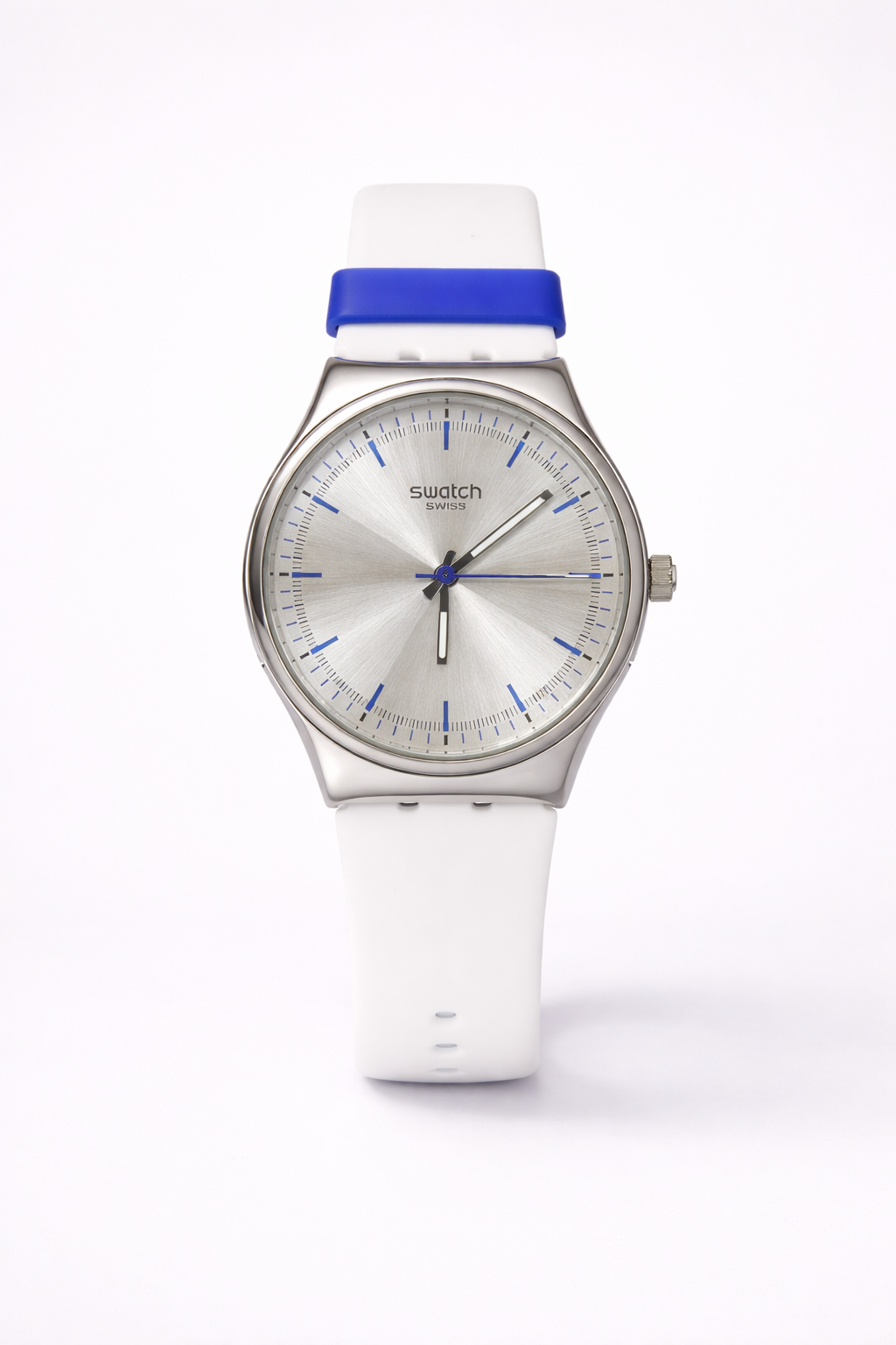 Montre Swatch Swiss Élégante – Cadran Argenté & Détails Bleus | Bracelet Blanc & Bleu | DABSHY