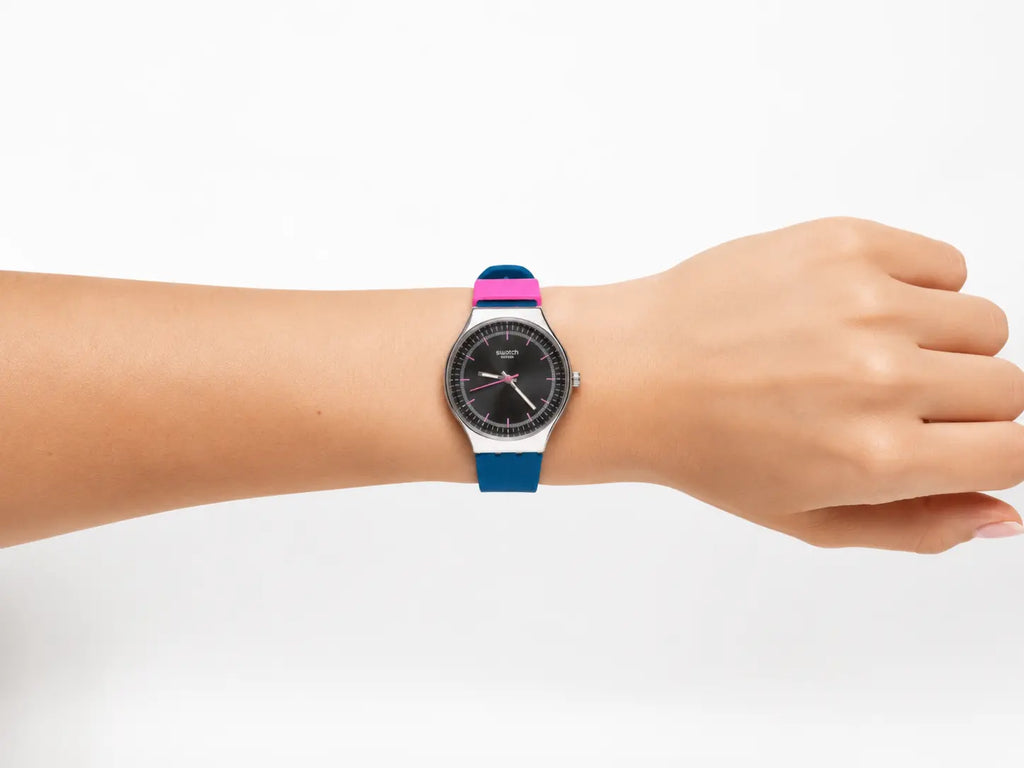 Swatch Swiss Bicolore – Le Style Audacieux au Quotidien